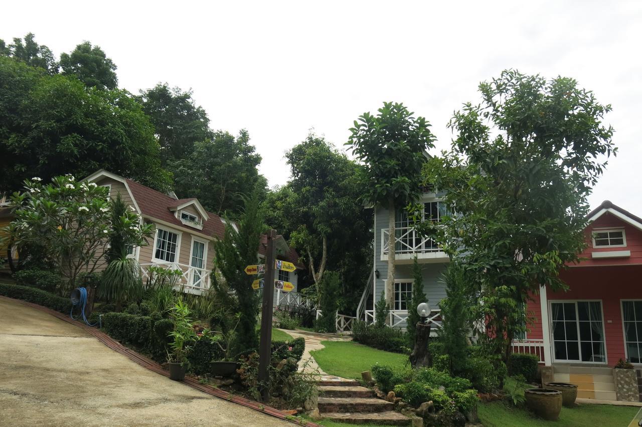 Suriyan Villa Kanchanaburi Exterior photo